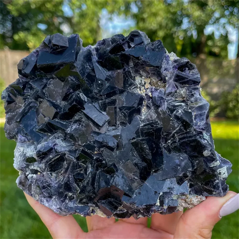 

Большой образец черного флюорита от CrystalHola