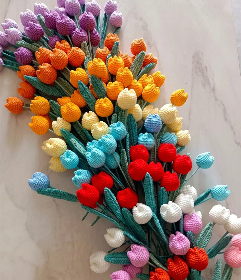 

10pcs Hand-Knitted Tulip Bouquet Homemade Crochet Finished Knitted Handmade Valentine's Mother's Teacher's Day Gift