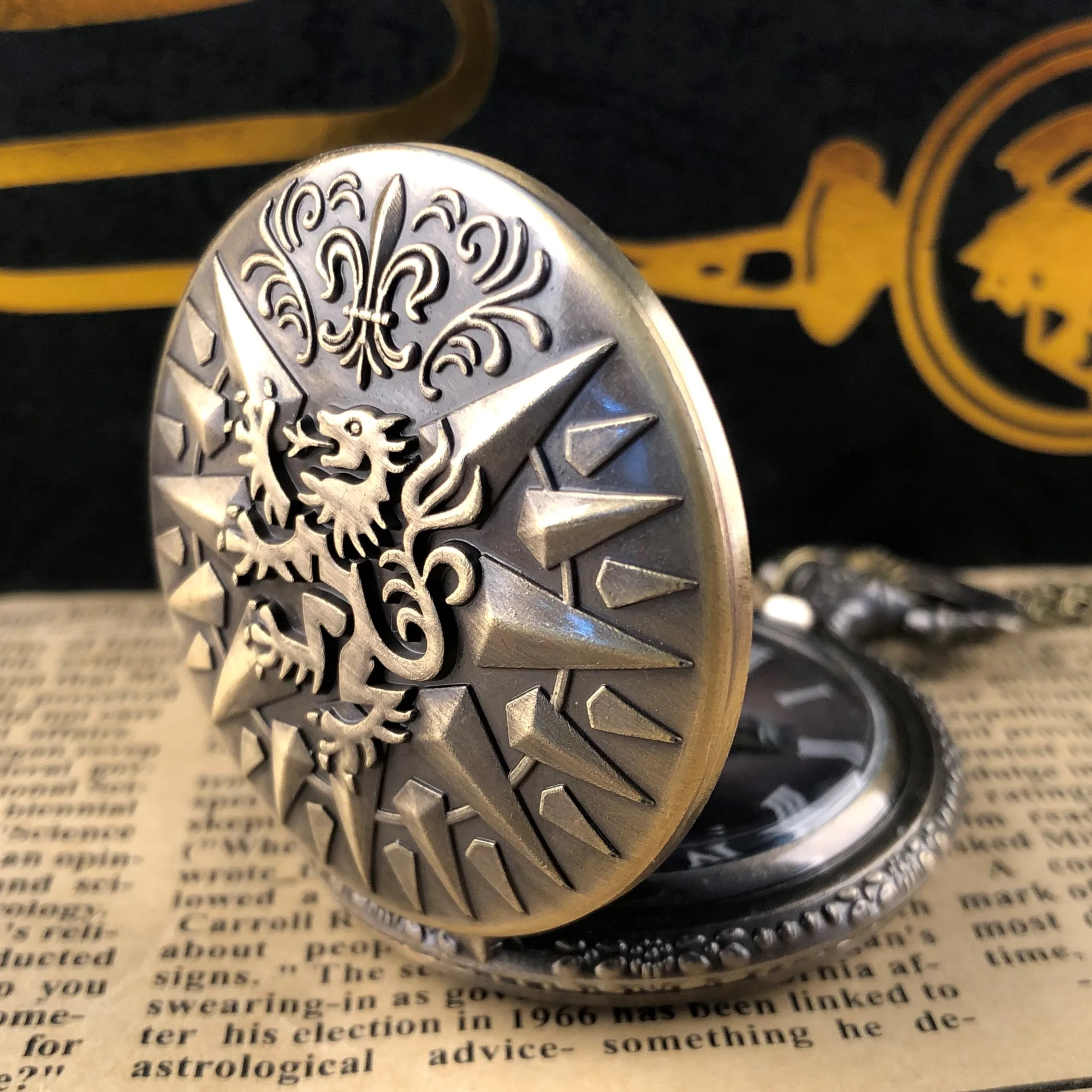 Рисунок 4 - Классические бронзовые кварцевые