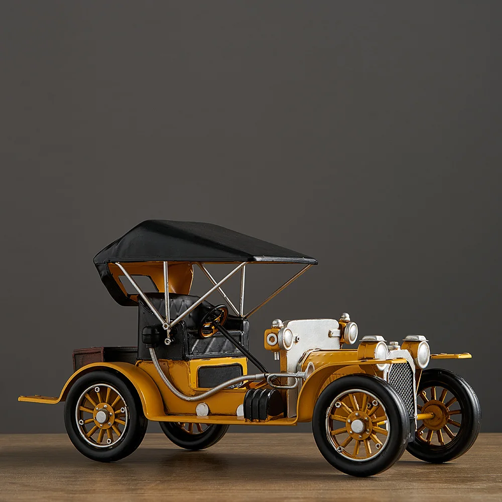 

Classic Cars Figurines for Interior Iron Crafts Retro Statue Nordic Home Decor Living Room Decoration Office Accessories Gifts