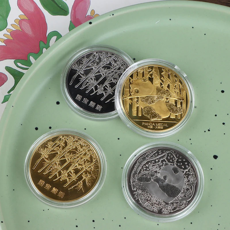 

1Pc Coins Big Panda Baobao China Commemorative Collection Art Gift Black And white Bear Cute Gold Sliver Animal Medal