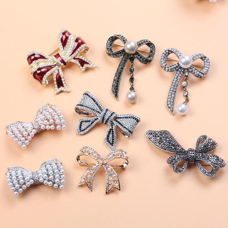 

Vintage Cute Pearl Mini Cubic Zircon Bow Brooch Pin Simple Anti-Glare Clothing Ladies Accessories Tassel Bow Fashion Jewelry