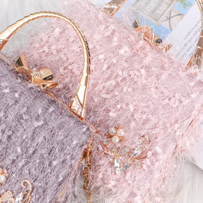 2024 Новая элегантная маленькая квадратная сумка с кисточками женское