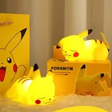 Luz nocturna de Pokémon Pikachu para niños, juguete brillante, lámpara de mesita de noche linda, regalo de cumpleaños y Navidad