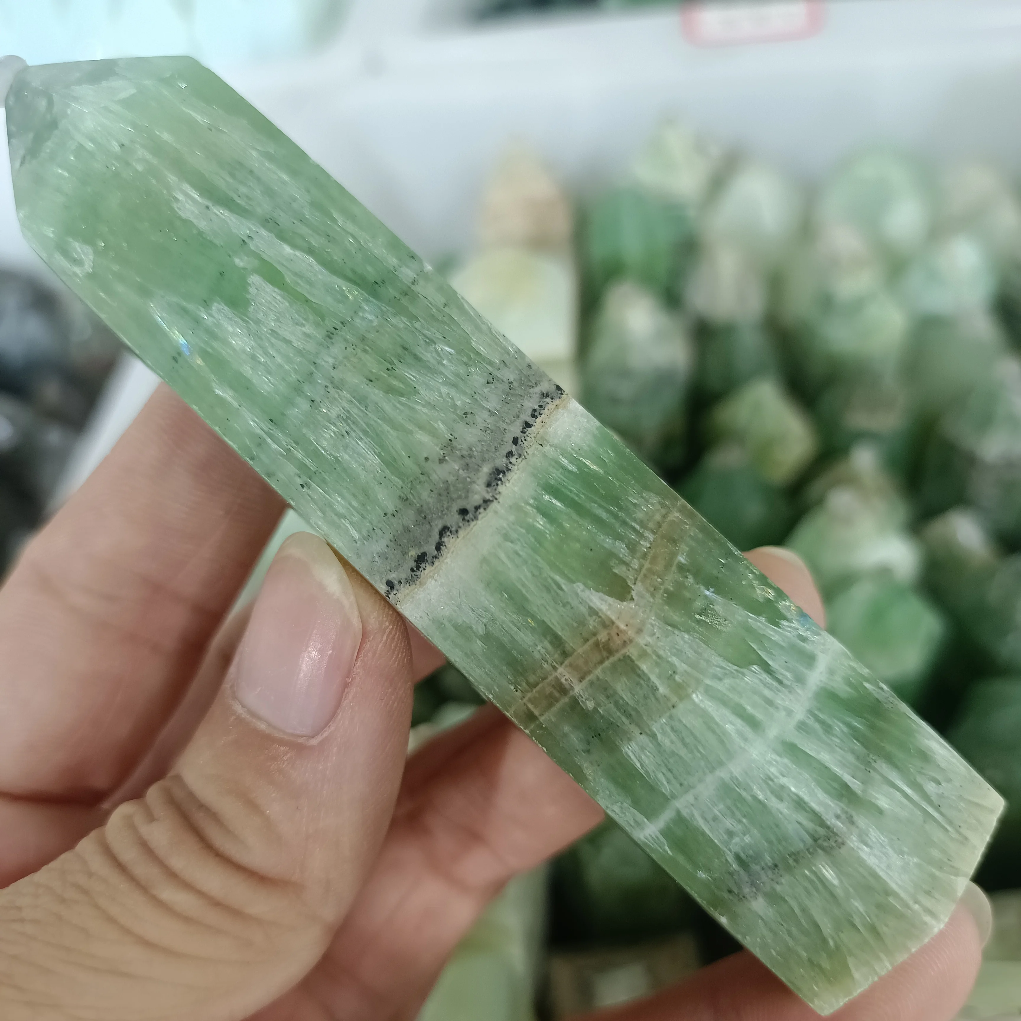 

NATURAL CARIBBEAN CALCITE CRYSTALS HEAL WITH ENERGY