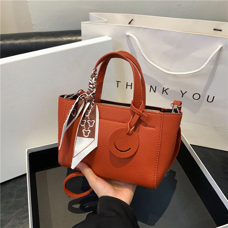 

Women's Leather Shoulder Bag Luxury Designer Brand Simple Crossbody Bag Small Square Smiley Pendant Handbag Ladies Casual Totes