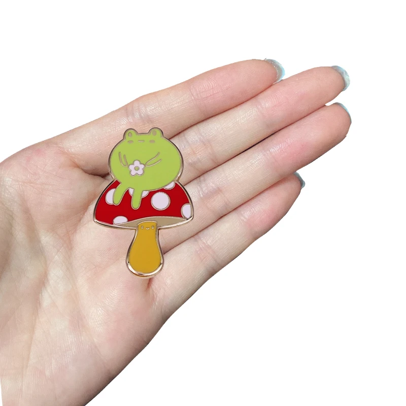 

D0048 Cartoon Green Frog Enamel Pins Personal Brooches Kids Badges Decoration Clothes Lapel Pins Gift Wholesale