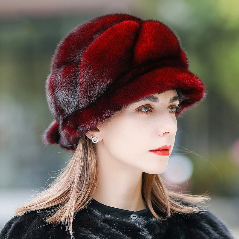 2023 New Fashion Russian Women Real Nattural Mink Fur Bomber Hats Winter Lady Warm Fluffy Mink Fur Hat Good Quality Fur Caps