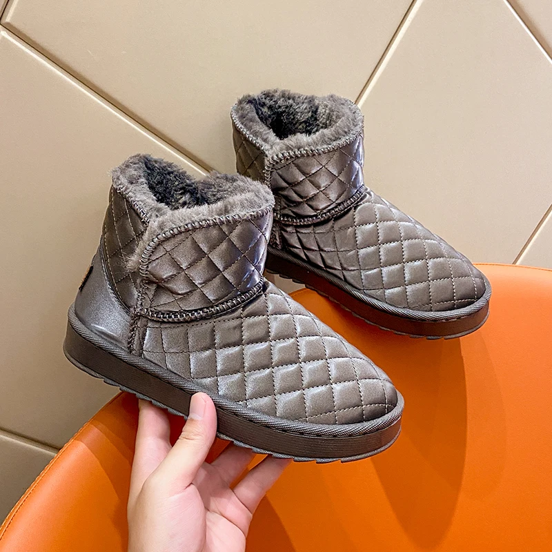 

Winter 2022 Fashion Warm Plush Slip-on Snow Boots Women Flat Casual All-match Shoes Ankle Boots for Women Cotton and Thickening