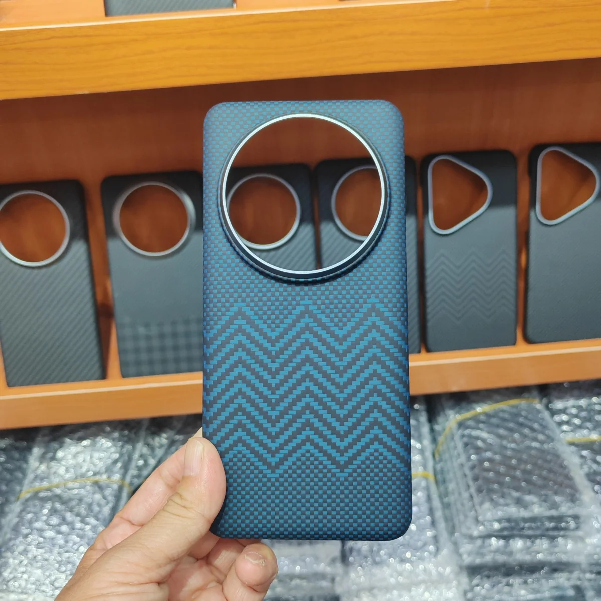 Магнитный чехол для телефона из настоящего углеродного волокна 600D Xiaomi 14 ультра