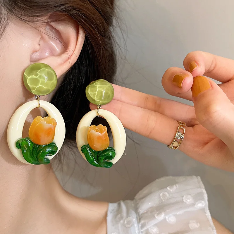 

Silver Needle Sparkling Oval Tulip Flower Earrings Hong Kong Style New Vintage Fashion Temperament