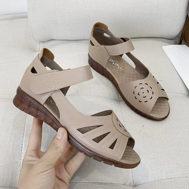 

New Fashion Summer Women's Shoes 2022 Low Heel Hollow Breathable Soft Sole Women's Shoes Flat Sandals Women's Large Size Sandals