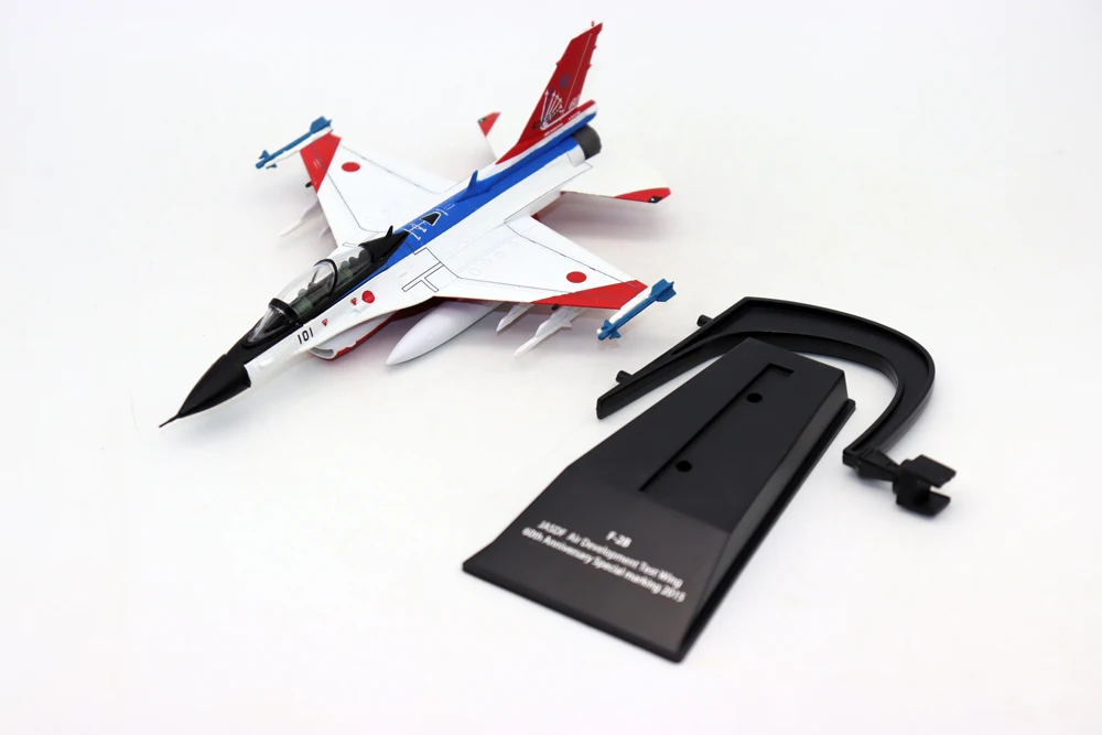 Модель самолета JASDF Air Dev. 1/100