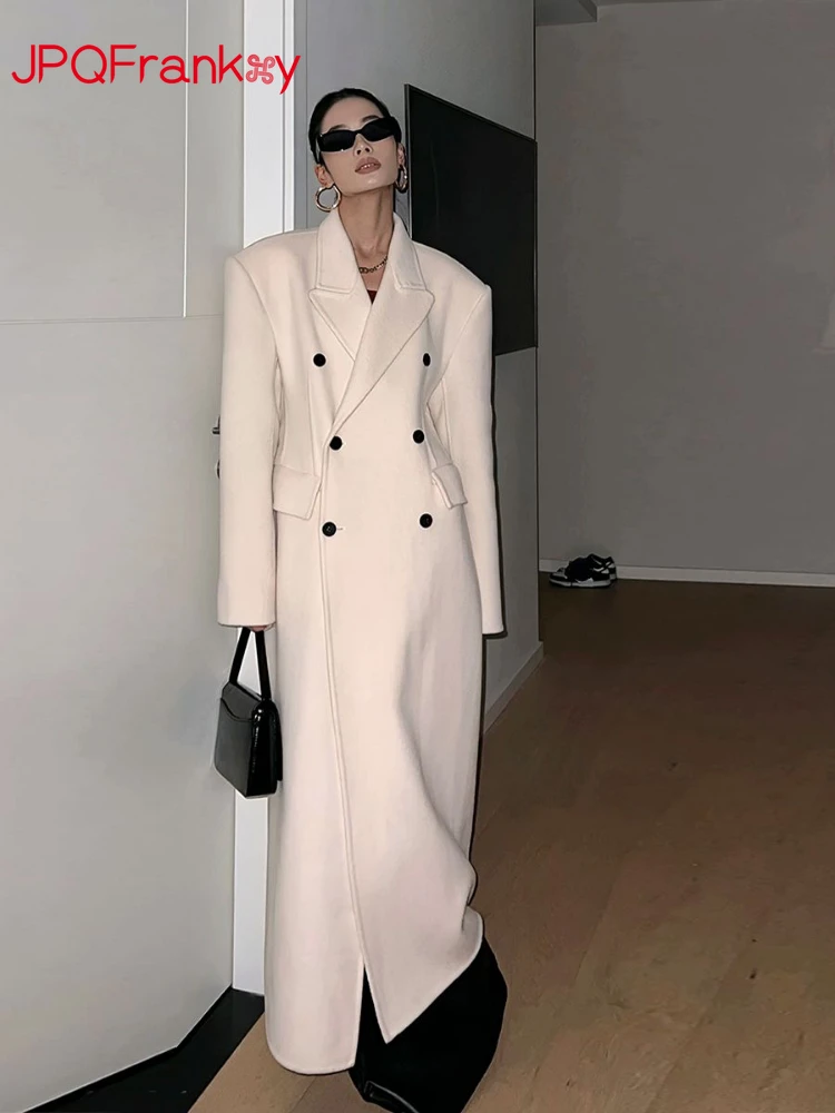 Рисунок 4 - Новинка, Женский однотонный белый