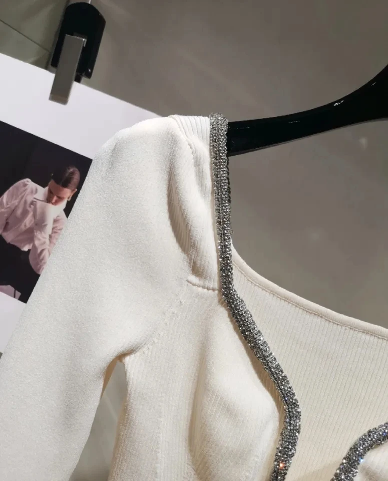 Новинка 2024 модная женская футболка Sprign высокого качества с белыми перьями без