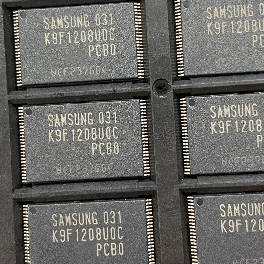 

10Pcs K9F1208UOC-PCBO K9F1208U0C-PCB0 64MB Flash Memory New Stock Original Chip IC