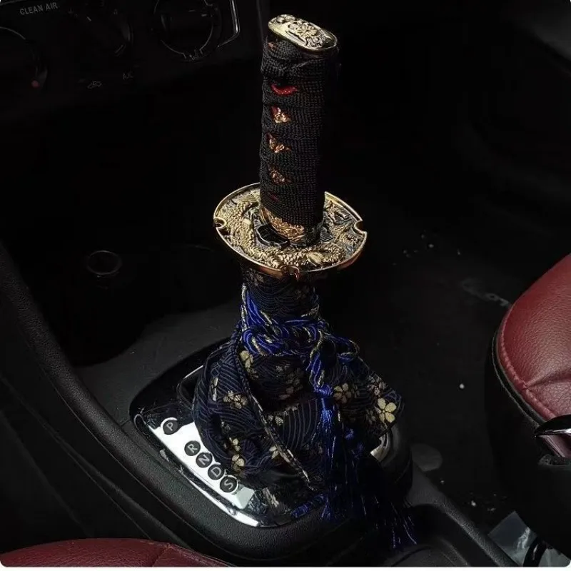 

NEW Anime One Piece Cosplay Zoro Three Knife Flow Gear Shift Stick Manual Transmission Universal Car Aluminum Gear Shifter Gear