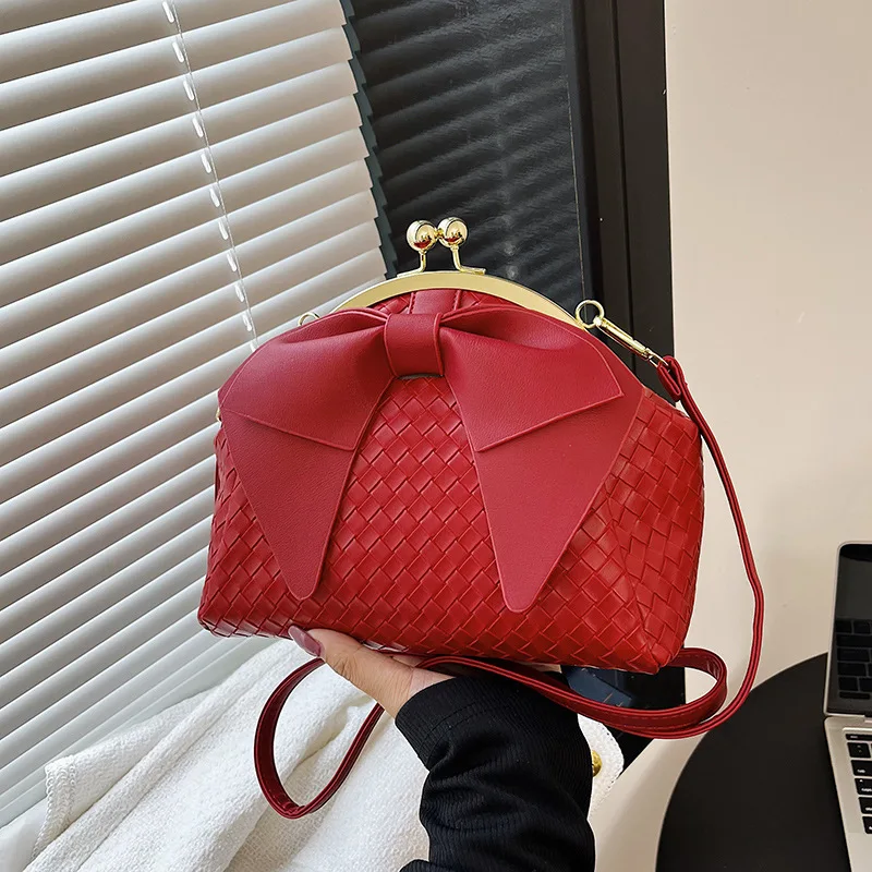 Solid Trend Clutch Female Party Handbags Pleated Handbag Shoulder Bag for Women Clutch Purses Crossbody Bag Female Bolsa