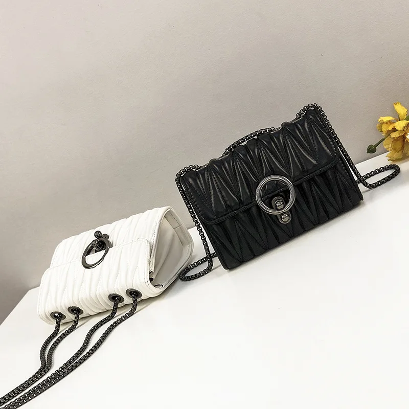 

European and American Popular Small Bags Women's 2022 New Women's Bag Brand Designer Fashion Ladies Chain Messenger Bag Tide