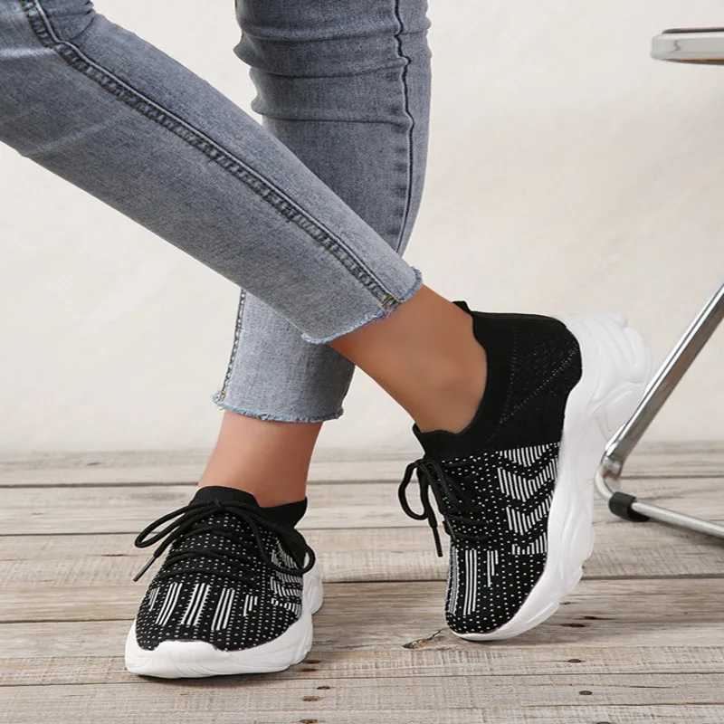 

2022 Women Mesh Breathable Shoes Casual Lacing Shoes Woman Tenis Shoes Walking Sneakers Womens Vulcanize Shoes Large Size 35~42