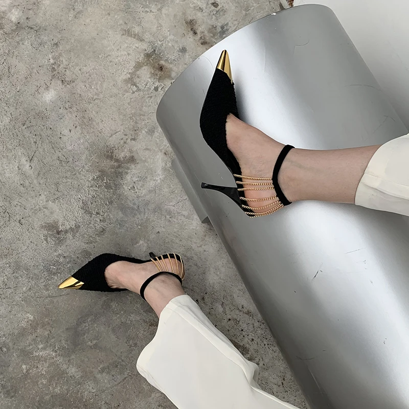 

Женские босоножки из флока с острым носком, Разноцветные Летние туфли-лодочки с ремешком на щиколотке и металлической цепочкой на тонком вы...