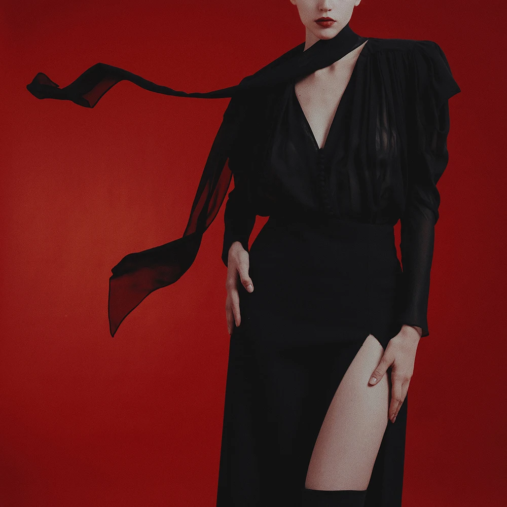 TWOTWINSTYLE однотонная свободная блузка со складками и темпераментом для женщин