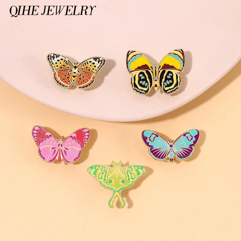 

Insect Butterfly Enamel Pin Brooches Animal Badge Cartoon Metal Lapel Clothes Sweather Hat Custom Jewelry Friends Kids Wholesale