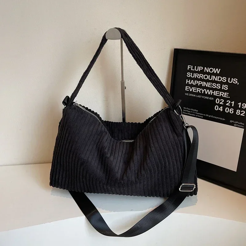 Вельветовая однотонная большая вместительная сумка-тоут на молнии зимняя модная