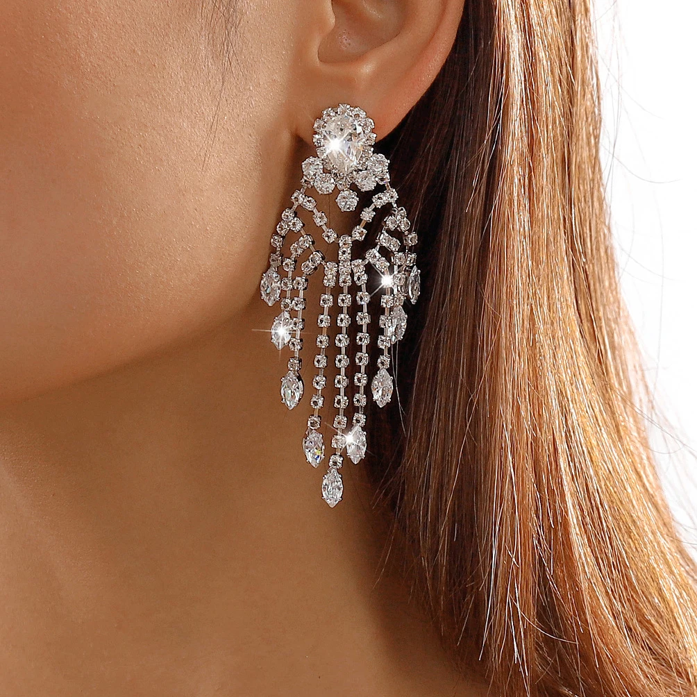 

Ingemark Elegant Water Drop Tassel Shiny Rhinestone Drop Earrings Goth Long Dangle Earrings Evening Party Women Wed Accessories