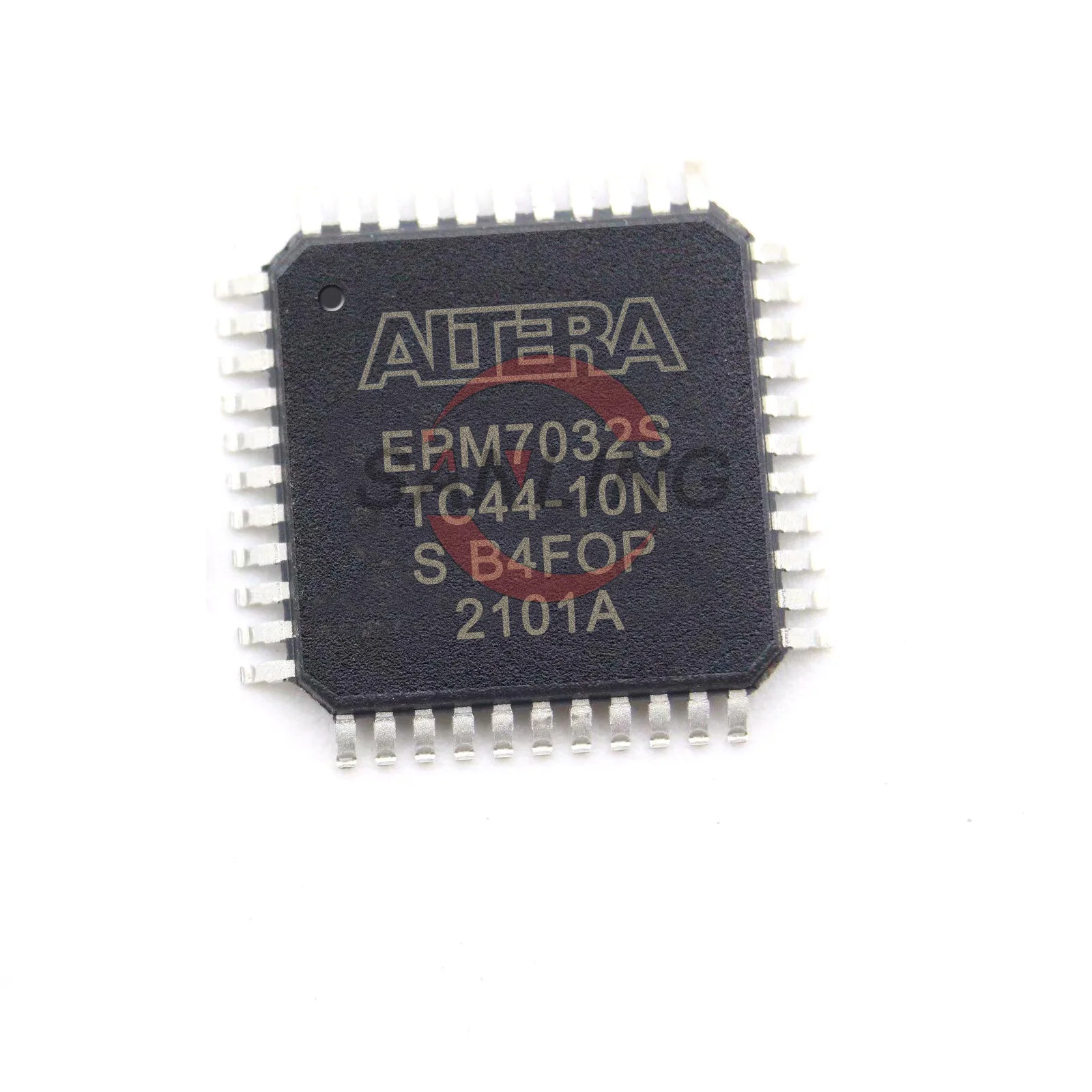 

EPM7032STC44-10N посылка QFP44 точечный изменяемый чип IC оригинал