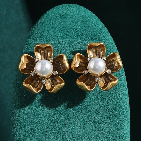 Серьги-гвоздики LOVE GREEN LIVE GREEN с жемчугом