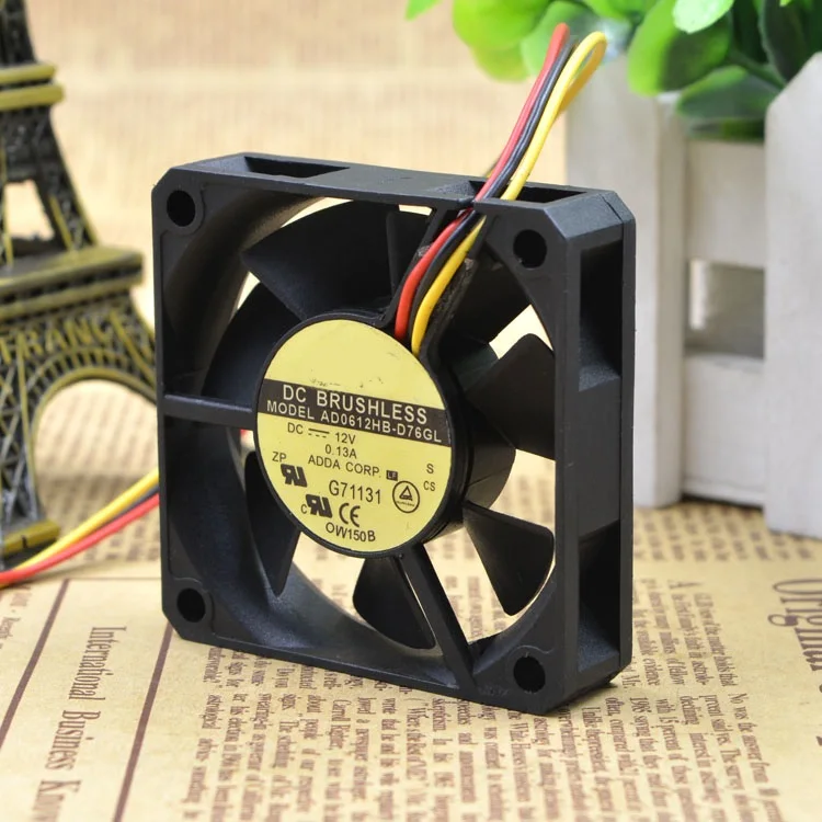 

Совершенно новый оригинальный 6015 6 см шариковый вентилятор охлаждения постоянного тока AD0612HB-D76GL 12 В 0.13A