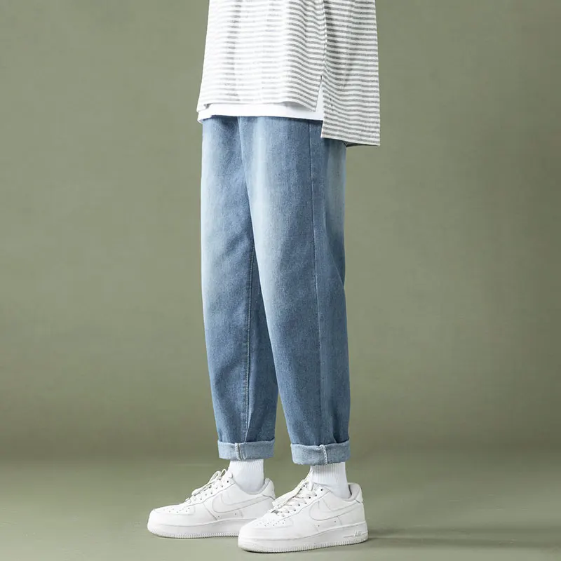 EOENKKY/2022 New Spring Men's Straight Jeans Light Blue Washed Cotton Ripped Solid Color Wide-leg Denim Nine-point Pants