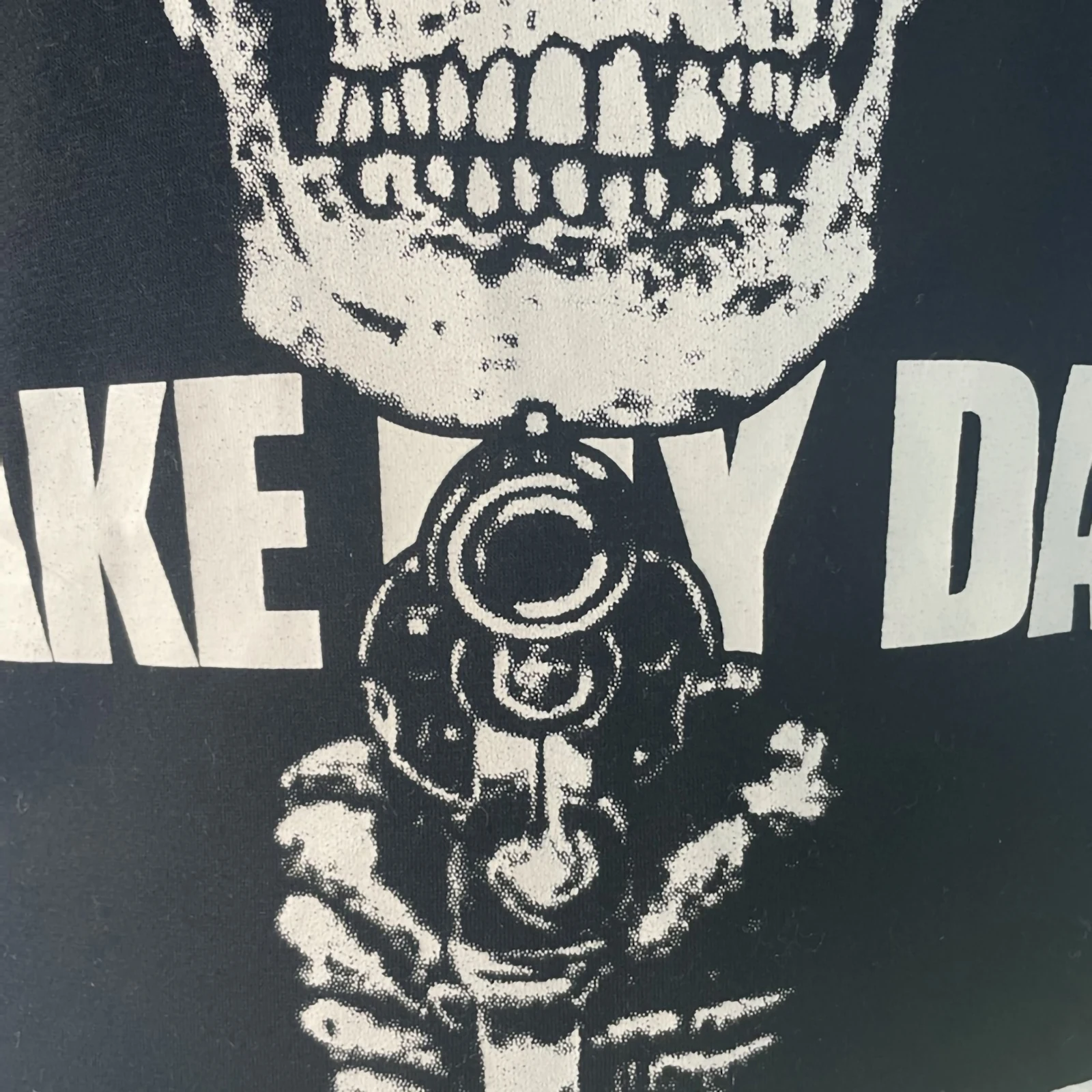 Женский жилет с принтом черепа и букв черный топ U-образным вырезом Повседневная