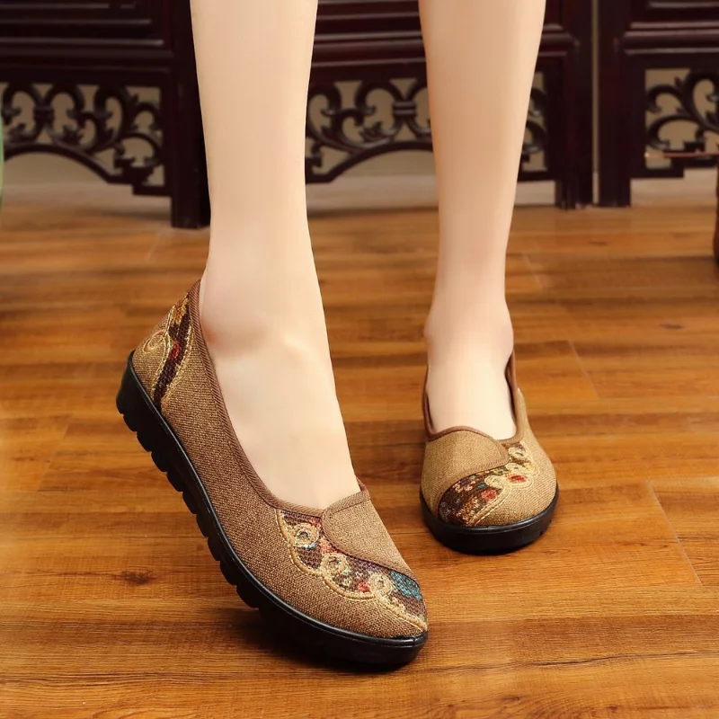 XQ Spring New Mother Name Clan Style Shallow Mouth Women's Single Heel Non-slip L Soft Sole Old Beijing Cloth Shoes Woman