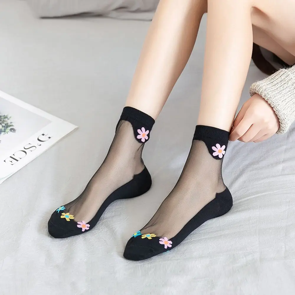 

Vintage Summer Colorful Crystal Silk Socks Comfortable Cartoon Socks Flower Hosiery Printing Women Socks