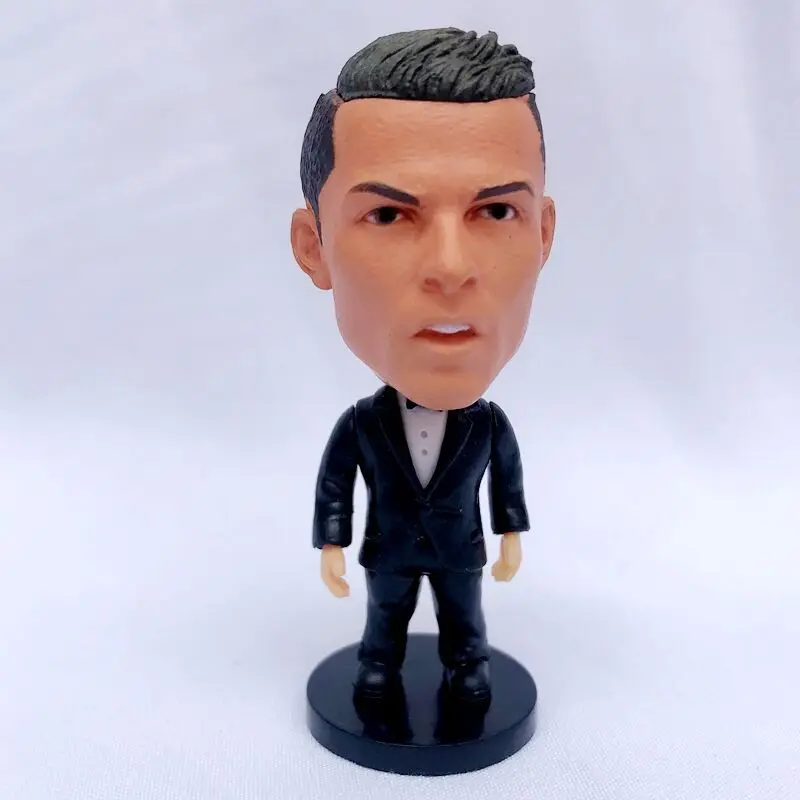 Кукла футболиста в черном костюме Cool Soccer Star Business Wear Figures размером 6,5 см для детей и поклонников футбола в качестве сувенира или декора для дома.