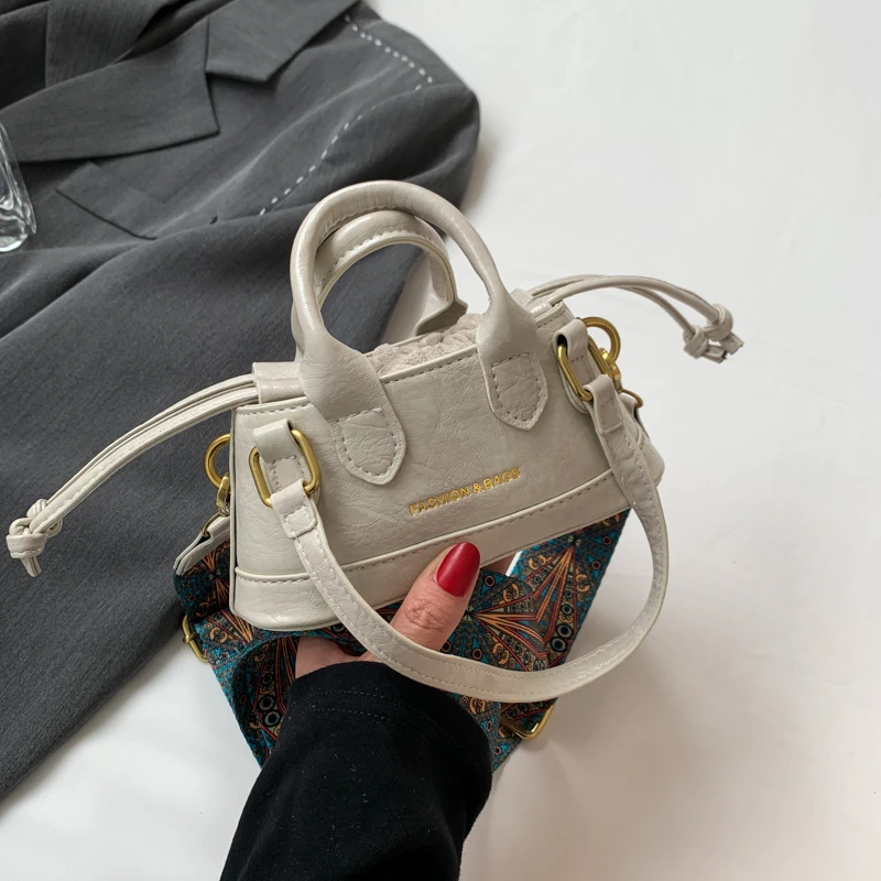 

New Women's Bag Handbag Summer Cute Mini Shell Bags Fashion Trend Retro Messenger One Shoulder Women's Bag Lipstick Bags purse