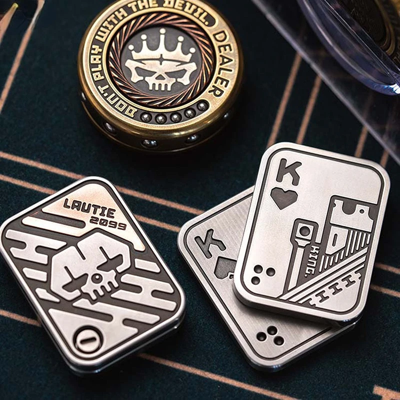 LAUTIE Papa Coin Fingertip Gyro Decompression Artifact Metal Poker Push Card Fingertip Toy Edc Toy enlarge