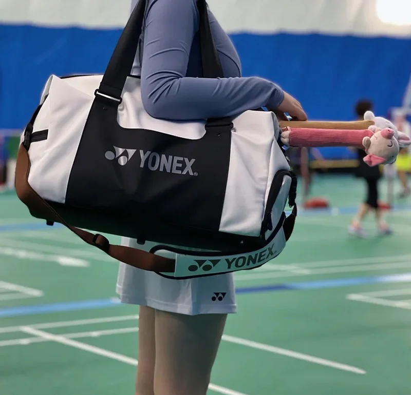 2022 New YONEX Single Shoulder Crossbody Badminton Racket Bag 1 Compartment Simple Design Hold All Sports Accessories Men Women