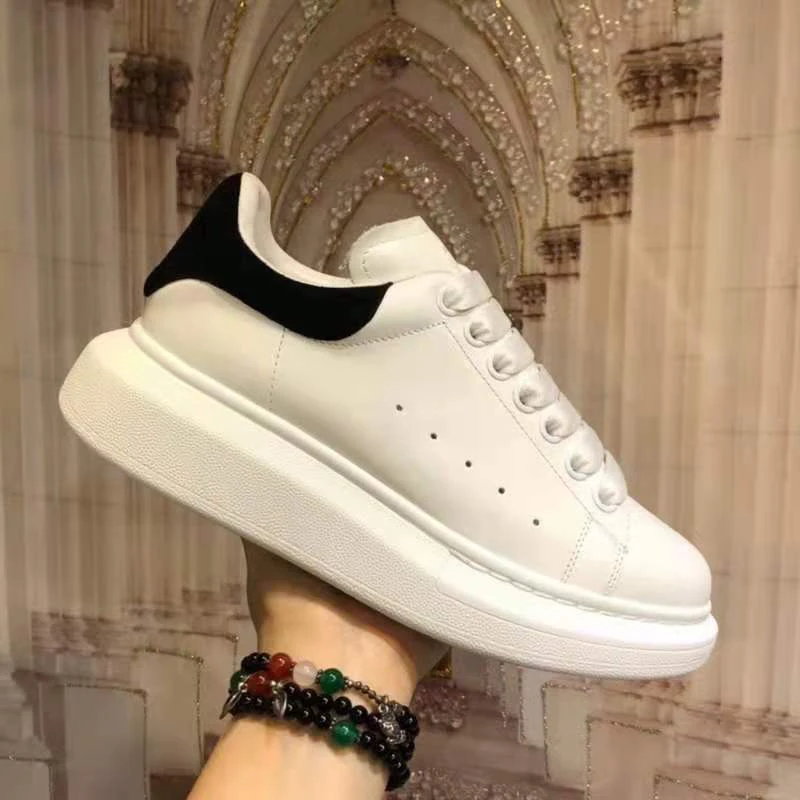 

2022 Luxury design Mqueen Shoes for Women Brand Design White Chunky Sneakers Female Vulcanize Shoes Zapatillas Deporte New 44