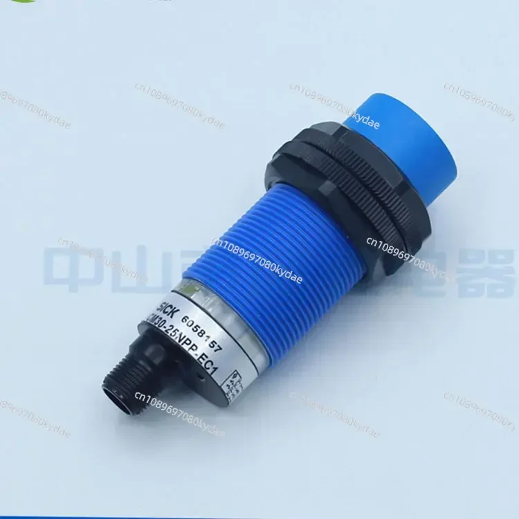 CM30-25NPP-EC1 емкостный датчик приближения