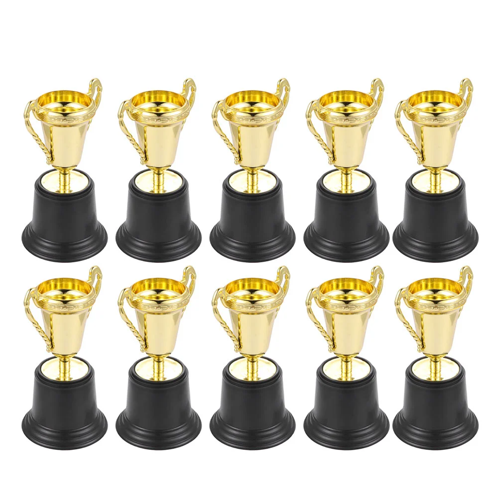 

Small Plastic Trophy Desktop Trophy Ornament Game Trophy Prop Exquisite Small Trophy for Toddlers Home School Children