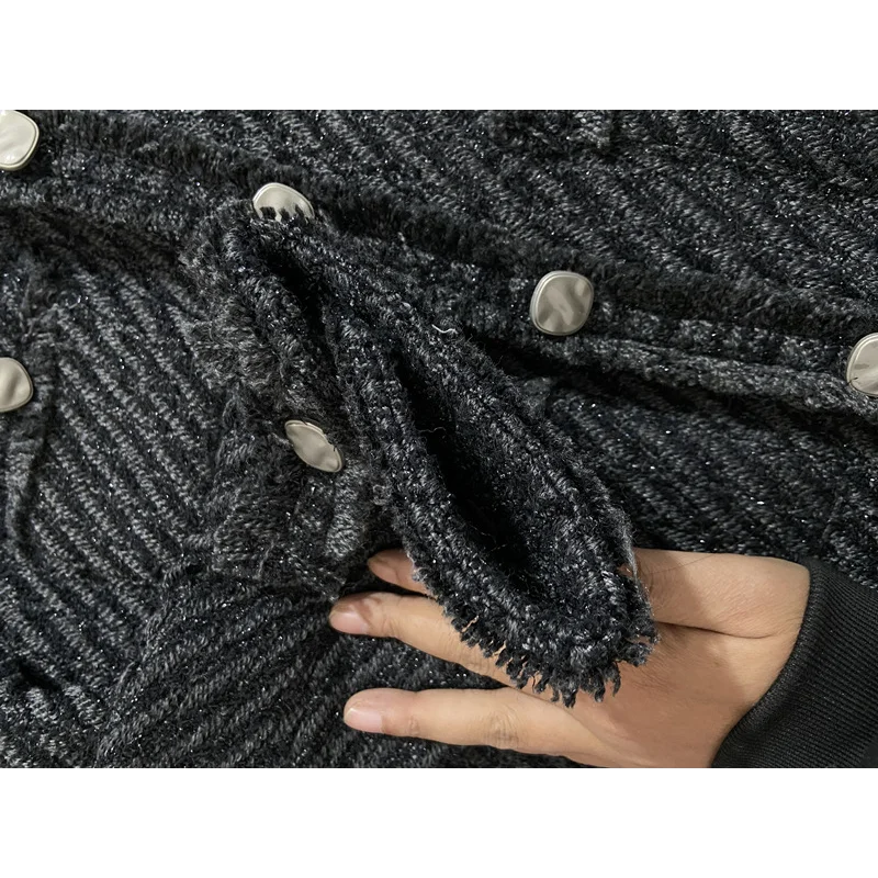 Рисунок 6 - Женское шерстяное твидовое пальто