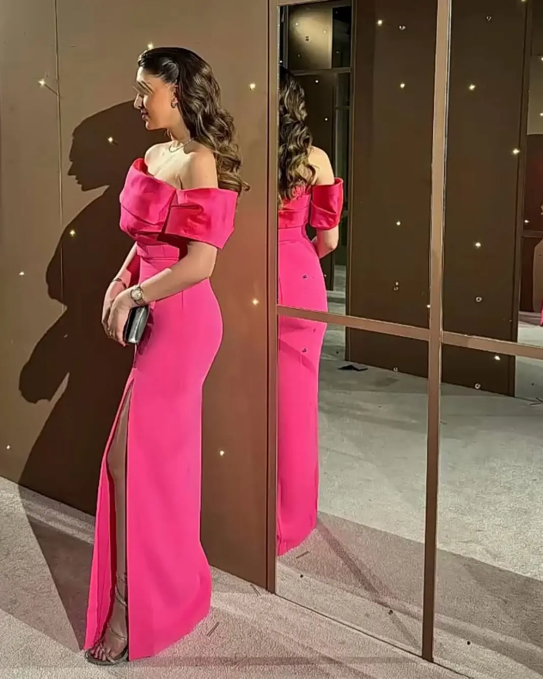 Фото Вечернее платье Meetlove Pink: индивидуальный пошив, Саудовская Аравия, женское, фасон «русалка», с открытыми плечами, для выпускного вечера, официальное. №2