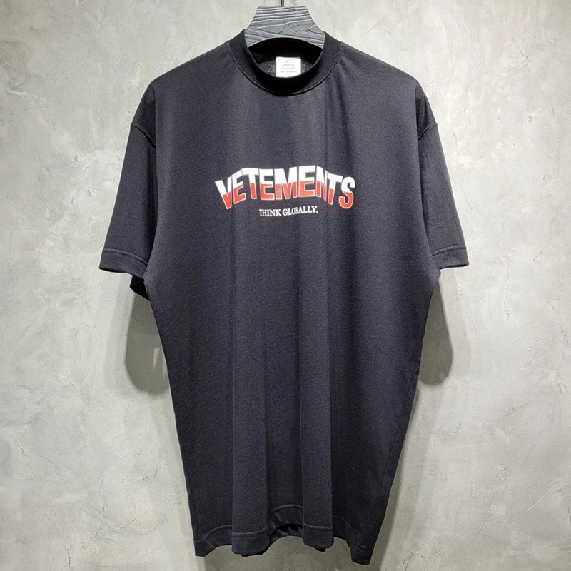 

22FW Atasan Vetement Polandia Bendera Kaus Pria Wanita 1:1 Kualitas Tinggi Kaus Longgar Bordir Streetwear VTM Lengan Pendek