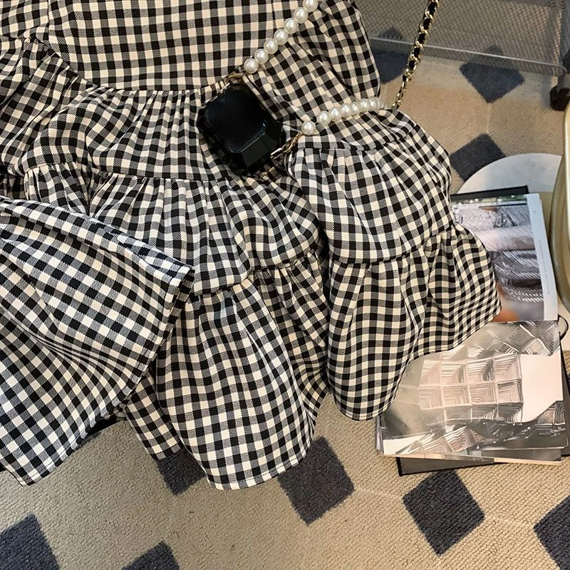 Платье женское клетчатое с оборками коротким рукавом-фонариком в винтажном