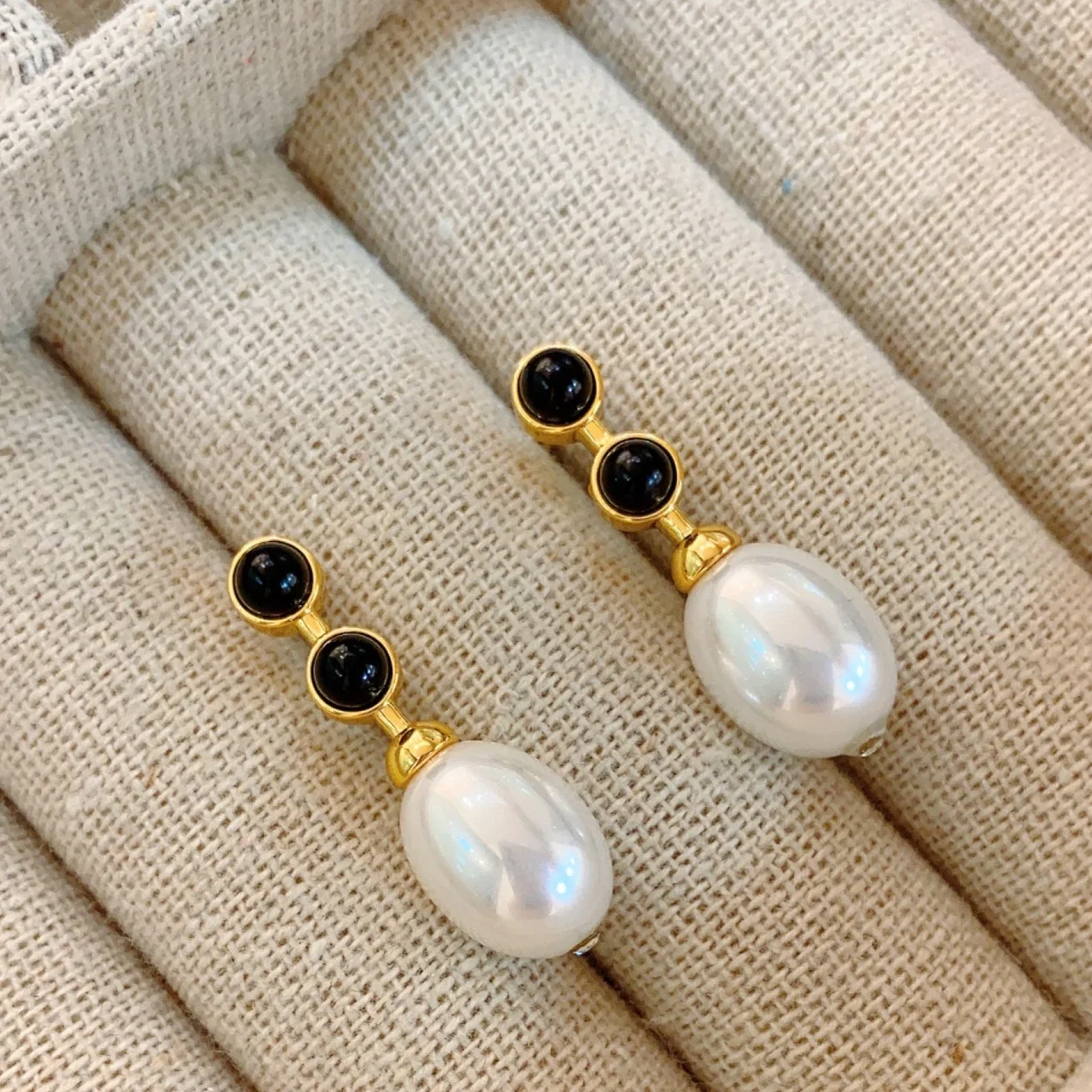 Элегантные и благородные серьги-подвески с жемчугом кисточками геометрические