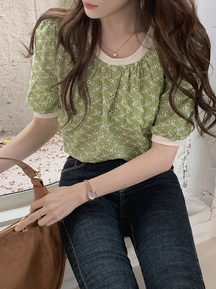 

GGRIGHT 2022 Fashion Summer Clothes Vintage Embroidery Blouses Tops Women Contrast Details Round Neck BlouseBlusas Y Camisas