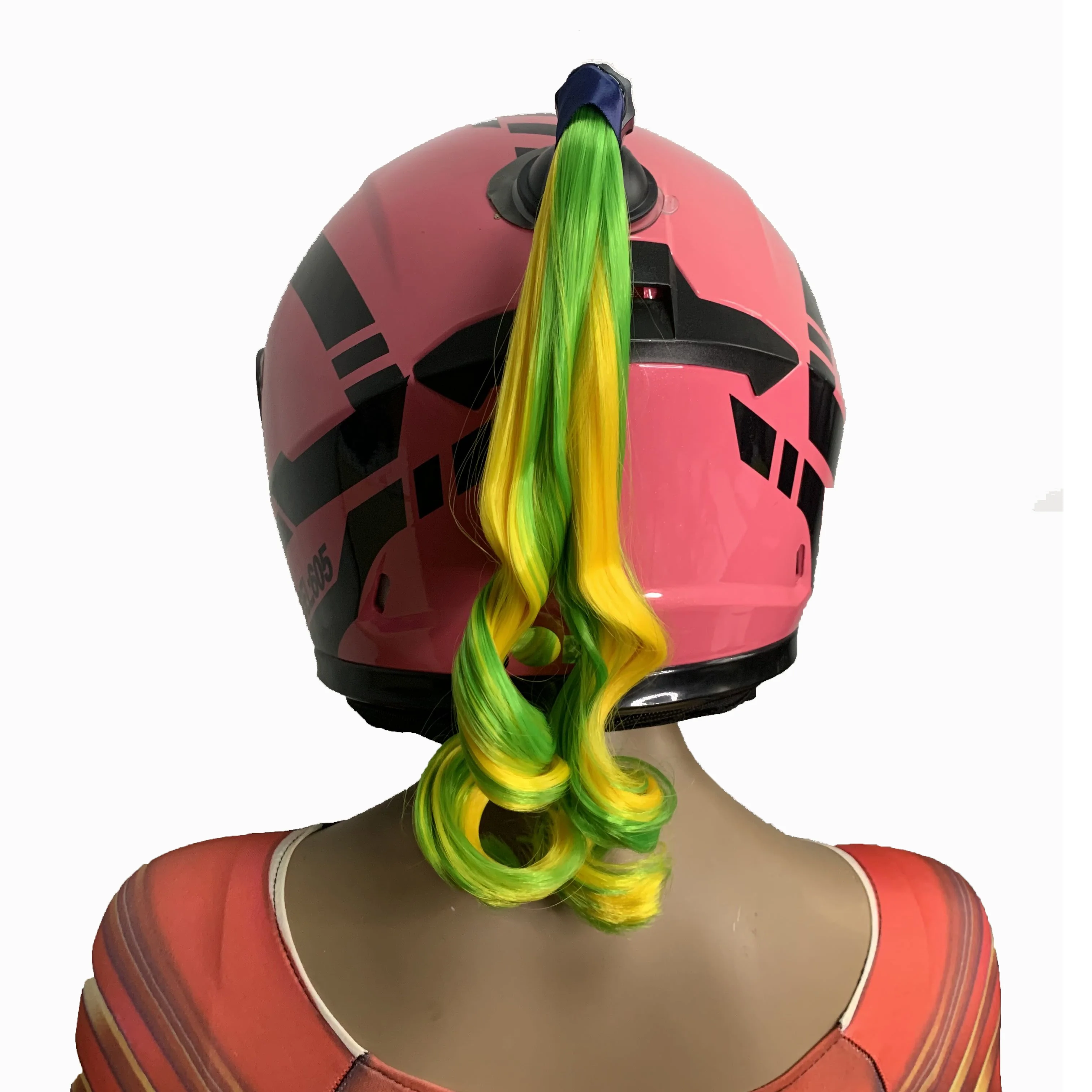 

Женский мотоциклетный шлем с косами